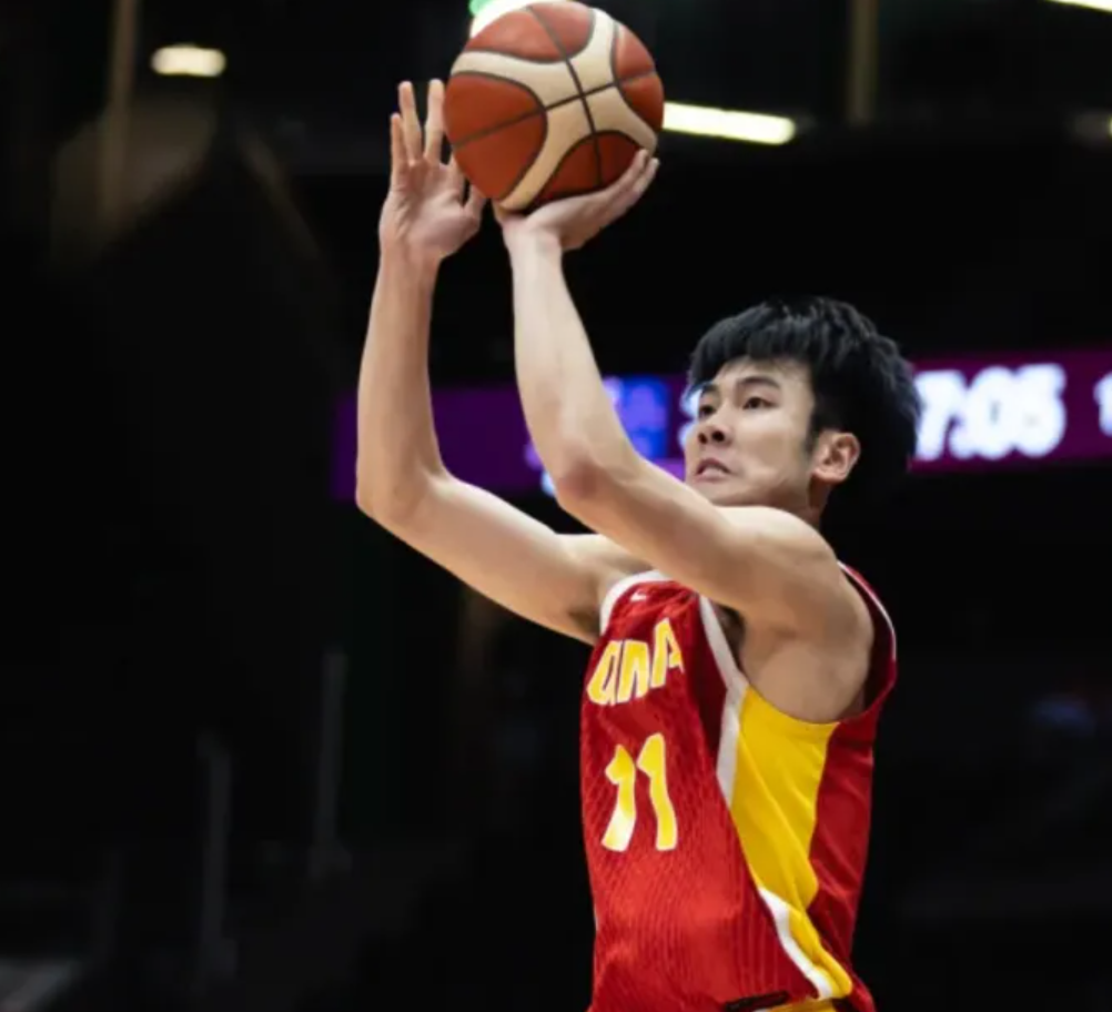 进入强队的, 男篮锋线的 进入强队的, 男篮锋线的