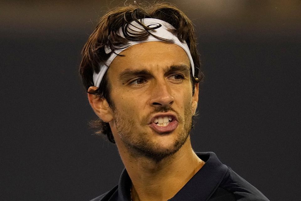 辱骂中国观, 参加比利简, src 辱骂中国观, 参加比利简, src